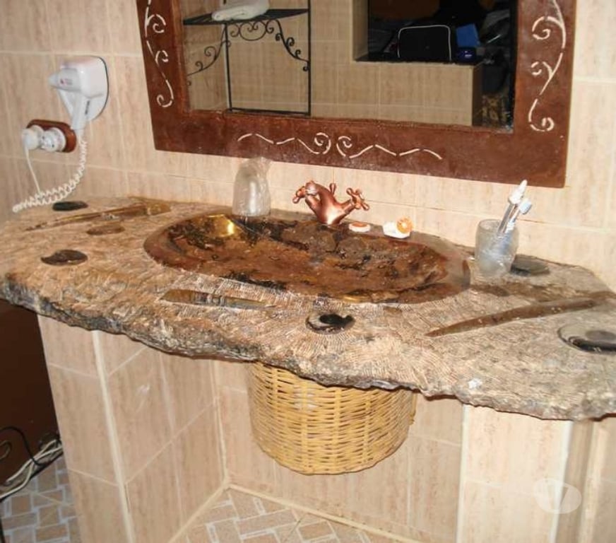  Var Toulon - Photos Vivastreet Lavabo Pique en Marbre Fossilisé