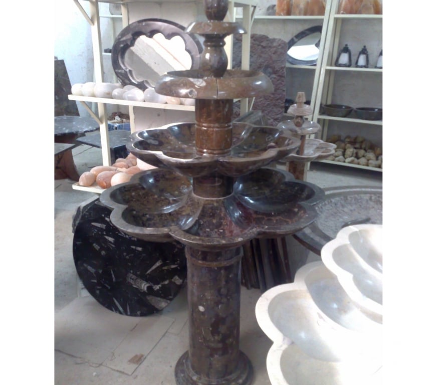 Décoration - art Var Toulon - Photos Vivastreet Fontaine en Marbre Fossilisé