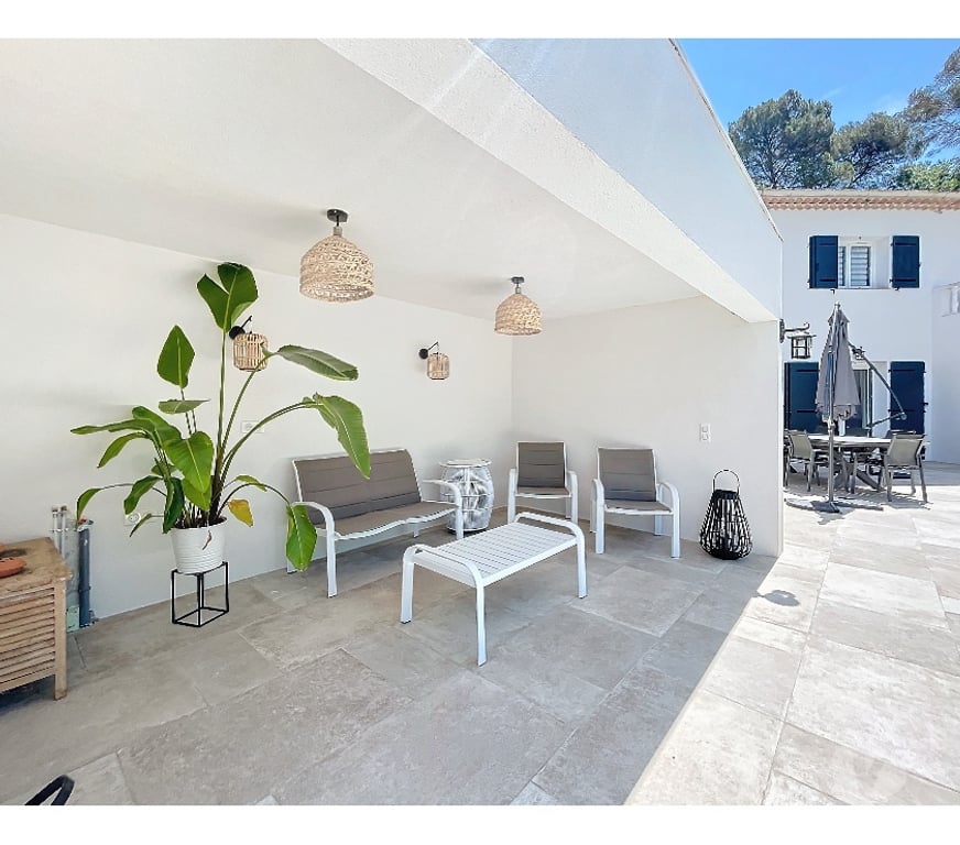 Vente Maison Alpes-Maritimes Mouans Sartoux - 06370 - Photos Vivastreet Villa de 170 m2 entièrement rénovée