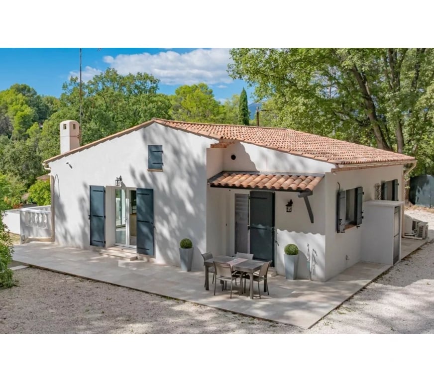 Vente Maison Alpes-Maritimes Mouans Sartoux - 06370 - Photos Vivastreet Villa de 170 m2 entièrement rénovée