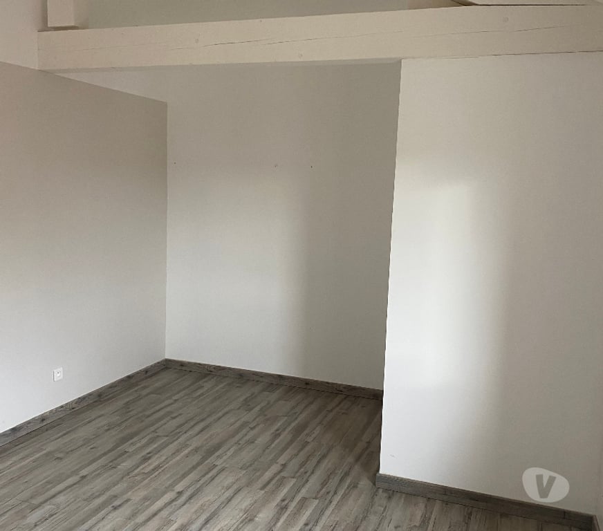 Location maison Puy-de-Dôme Saillant - 63840 - Photos Vivastreet MAISON DE CAMPAGNE