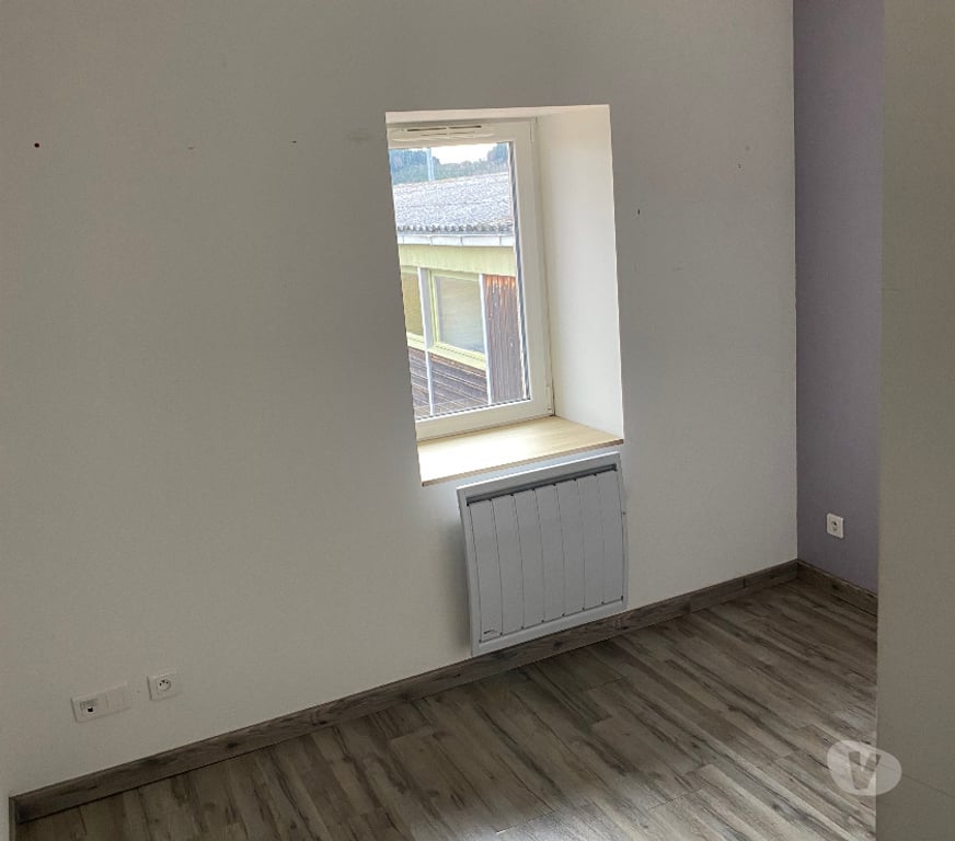 Location maison Puy-de-Dôme Saillant - 63840 - Photos Vivastreet MAISON DE CAMPAGNE