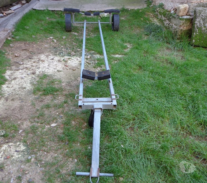 Accessoires bateau Hérault St Christol - 34400 - Photos Vivastreet Remorque pour Voilier