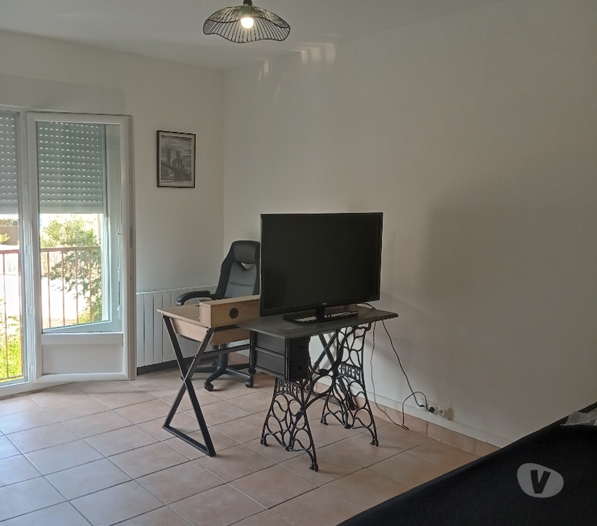 Appartement meublé Nièvre Nevers - 58000 - Photos Vivastreet APPARTEMENT T1 AVEC GARAGE