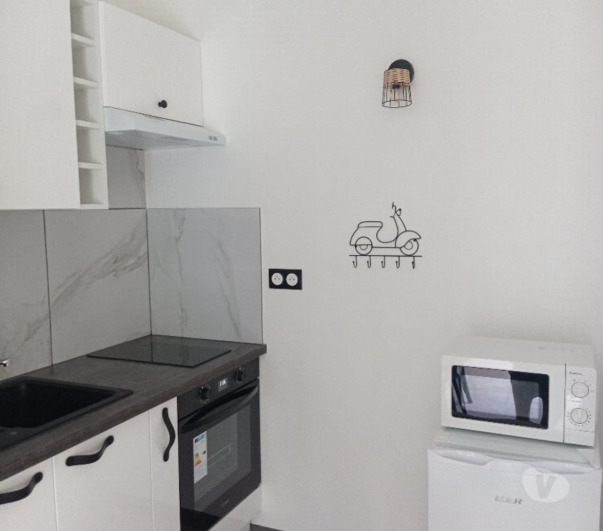 Appartement meublé Nièvre Nevers - 58000 - Photos Vivastreet APPARTEMENT T1 AVEC GARAGE