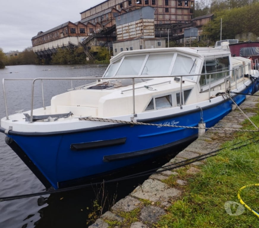 Bateaux à moteur Saône-et-Loire Digoin - 71160 - Photos Vivastreet Bateau Fluvial Polyester
