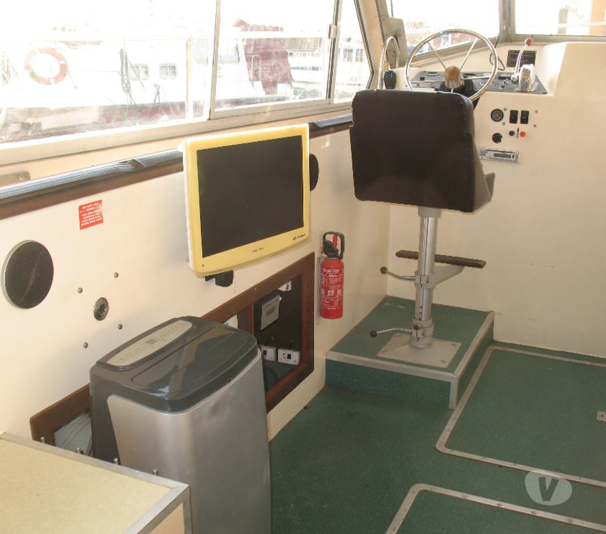 Bateaux à moteur Saône-et-Loire Digoin - 71160 - Photos Vivastreet Bateau Fluvial Polyester