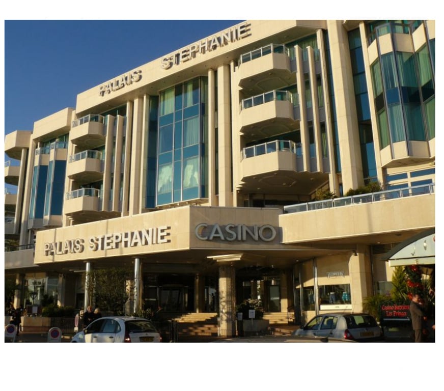 Spectacles Alpes-Maritimes Cannes - 06400 - Photos Vivastreet 2 places pour le concert de Jeanne Cherhal à Cannes samedi