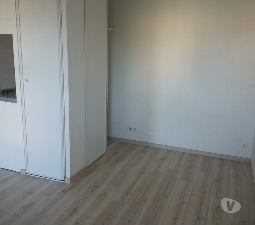 Location appartement Eure Evreux - 27000 - Photos Vivastreet F1 avec parking Evreux ST Michel
