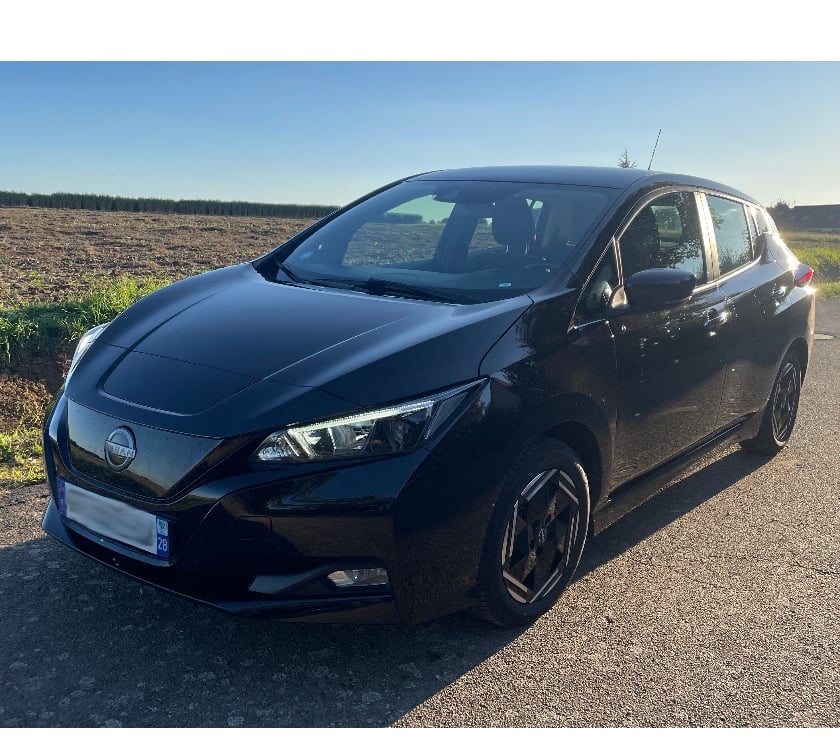 Vente voiture Chartres Eure-et-Loir - Photos Vivastreet Nissan Leaf Acenta 21 batterie 40 kWh 150 ch
