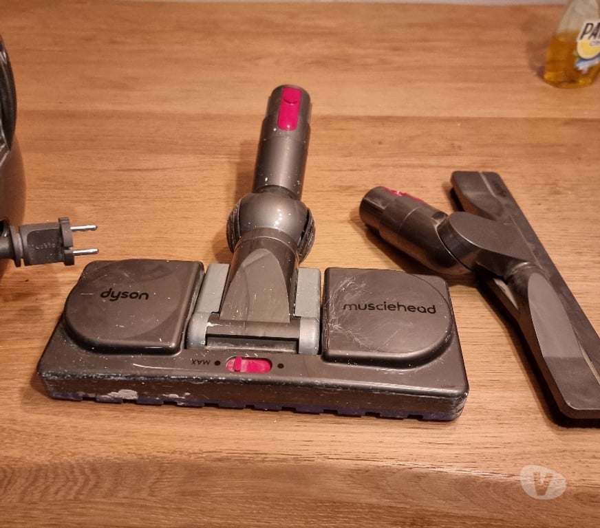 Electroménager occasion Meurthe-et-Moselle Homecourt - 54310 - Photos Vivastreet Aspirateur dayson traineau