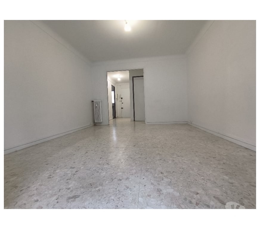 Location appartement Alpes-Maritimes Cannes - 06400 - Photos Vivastreet T1 31 m2 terrasse parking cave