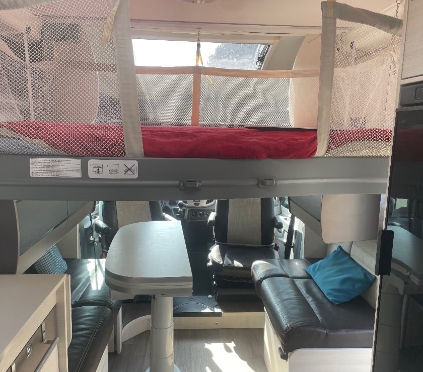 Camping car occasion Nord Quesnoy sur Deule - 59890 - Photos Vivastreet camping-car Chausson Profilé Welcome 768