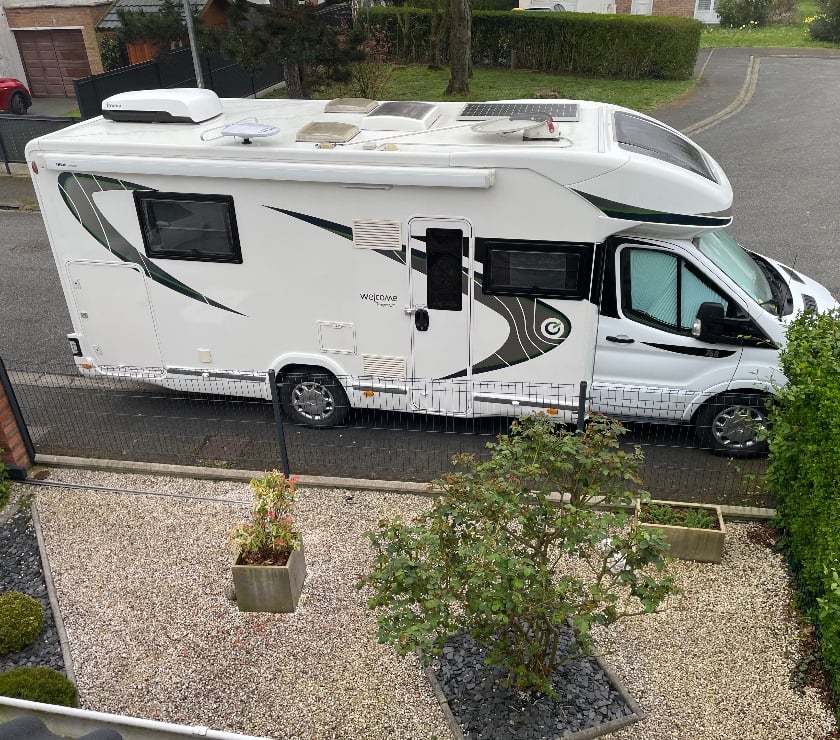 Camping car occasion Nord Quesnoy sur Deule - 59890 - Photos Vivastreet camping-car Chausson Profilé Welcome 768