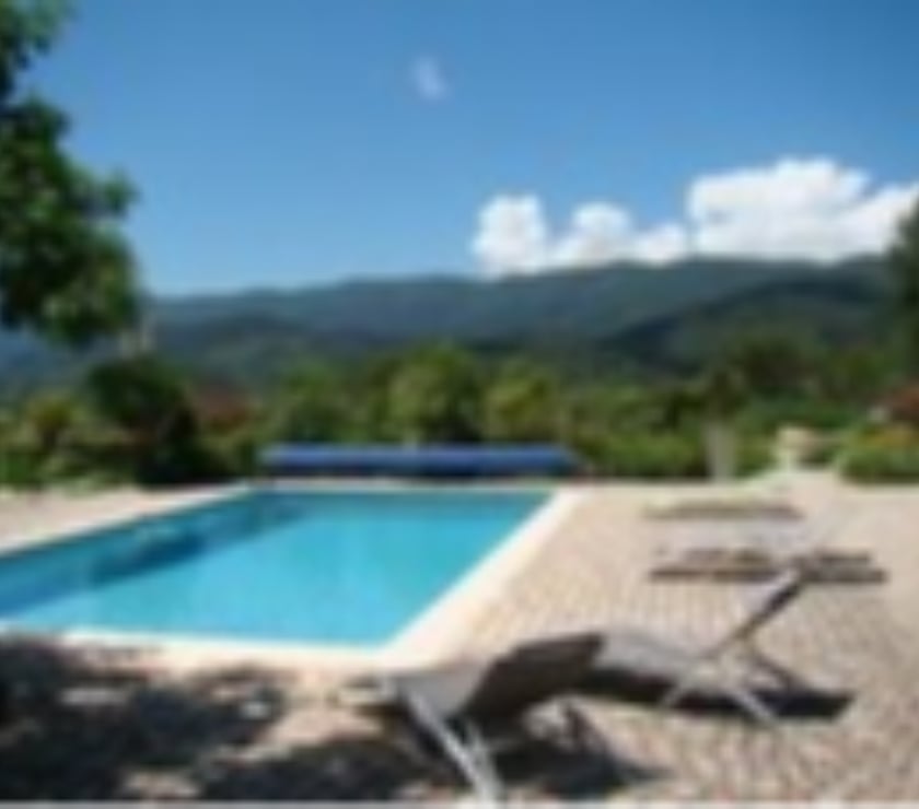 location saisonniere Vaucluse Peypin d'Aigues - 84240 - Photos Vivastreet "Souleiado" Sud Luberon Gîte 3 étoiles pour deux