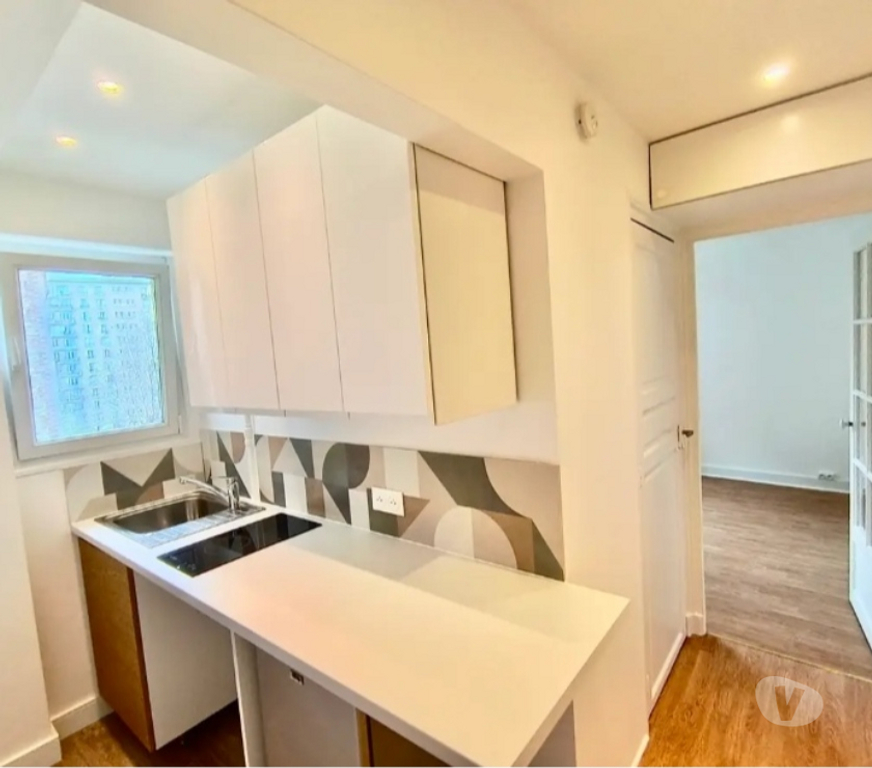 Location appartement Paris Paris 18ème ardt - 75018 - Photos Vivastreet Appartement - 23m² - Paris 18ème (Lamarck Damrémont)