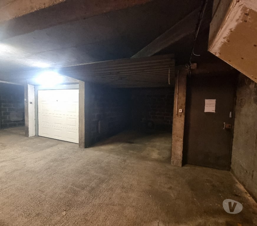 Parkings - Garages Seine-Maritime Rouen - Photos Vivastreet Location garage 1 place Rouen rive droite