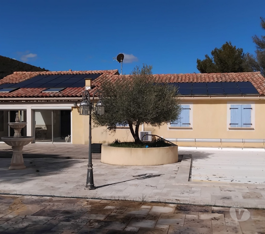 Vente Maison Var Plan d'Aups Ste Baume - 83640 - Photos Vivastreet Grande maison avec studio et piscine