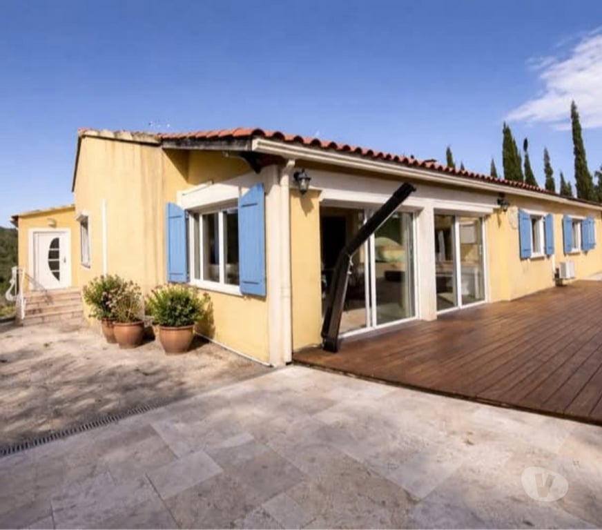 Vente Maison Var Plan d'Aups Ste Baume - 83640 - Photos Vivastreet Grande maison avec studio et piscine