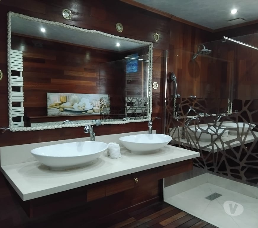 Vente Maison Var Plan d'Aups Ste Baume - 83640 - Photos Vivastreet Grande maison avec studio et piscine