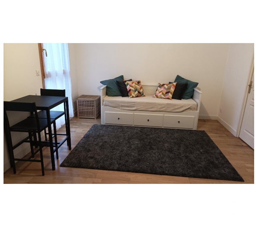 Appartement meublé Loire-Atlantique Nantes - Photos Vivastreet Appartement T1 en très bon état