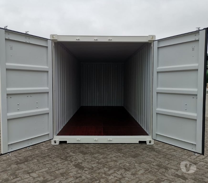 Matériel Bouches-du-Rhône Fos sur Mer - 13270 - Photos Vivastreet container 6 metres neuf 1990€