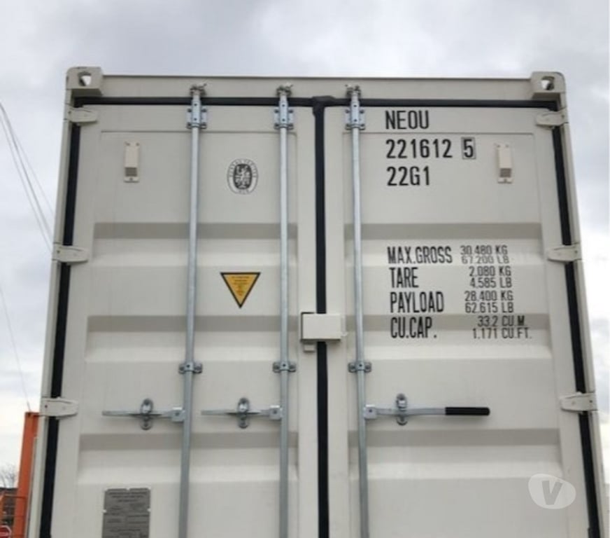 Matériel Bouches-du-Rhône Fos sur Mer - 13270 - Photos Vivastreet container 6 metres neuf 1990€