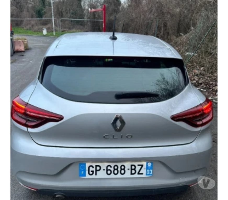 Voiture d'occasion Val-de-Marne Fresnes - 94260 - Photos Vivastreet Location Renault Clio 5