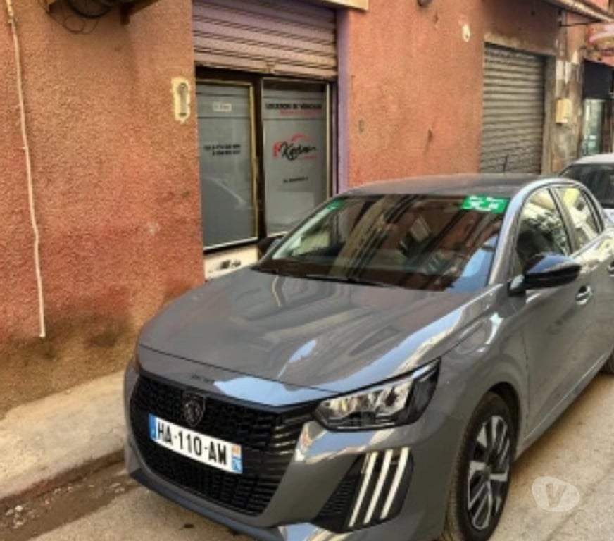 Voiture d'occasion Val-de-Marne Fresnes - 94260 - Photos Vivastreet Location Peugeot 208 2025 toute neuve gris nardo