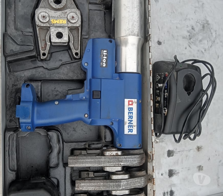  Essonne Bruyeres le Chatel - 91680 - Photos Vivastreet Sertisseuse multicouche