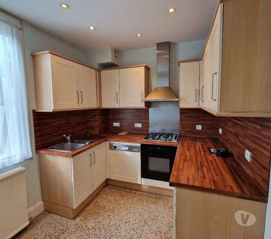 Location maison Meurthe-et-Moselle Nancy - Photos Vivastreet Maison avec jardin – 2 chambres – Terrasse – sous-sol