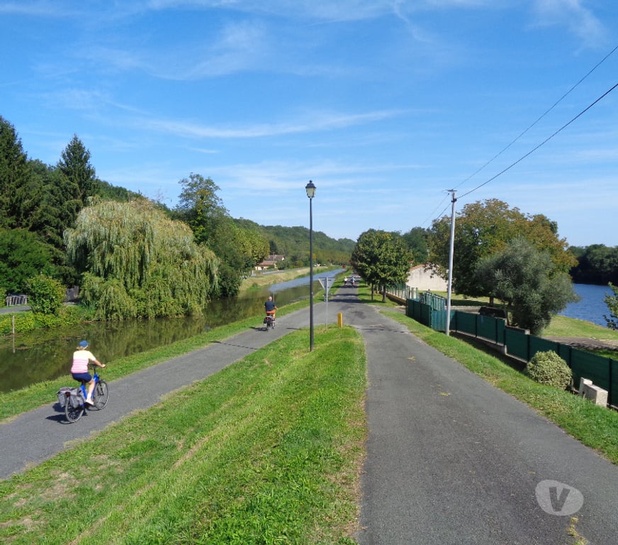 location saisonniere Dordogne Couze et St Front - 24150 - Photos Vivastreet vacances bord riviere et canal-canoes gratuits