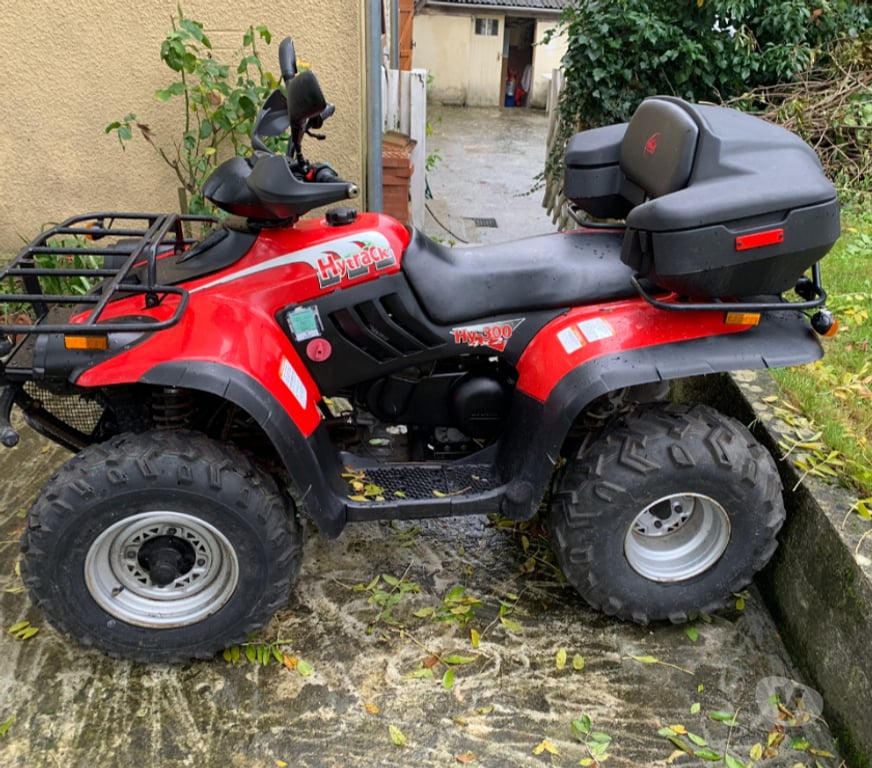 Quad occasion Calvados Ver sur Mer - 14114 - Photos Vivastreet QUAD HYTRACK ROUGE