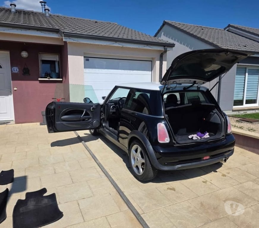 Voiture d'occasion Meurthe-et-Moselle Colombey les Belles - 54170 - Photos Vivastreet Vends Mini Cooper