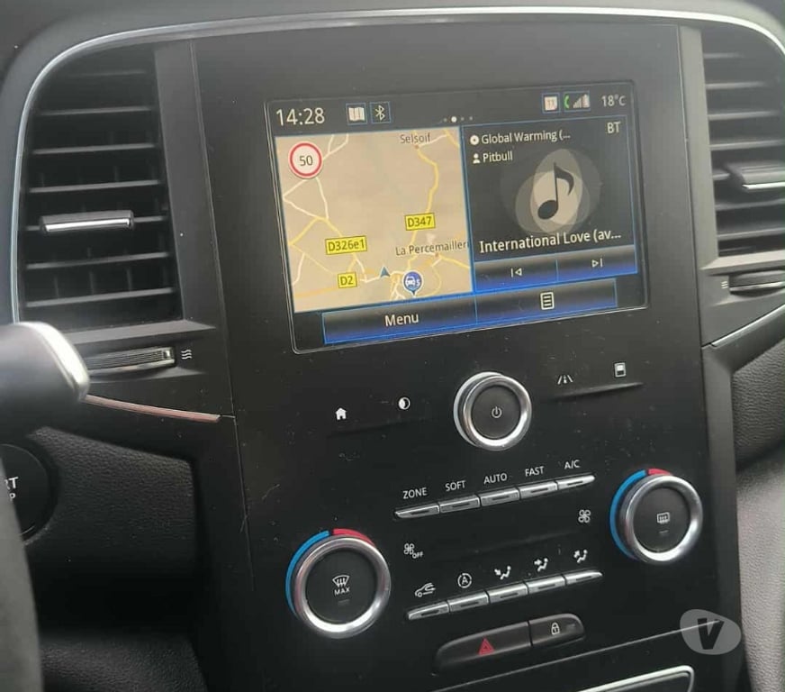 Voiture d'occasion Manche Valognes - 50700 - Photos Vivastreet Vend Mégane 4 bleu cosmo