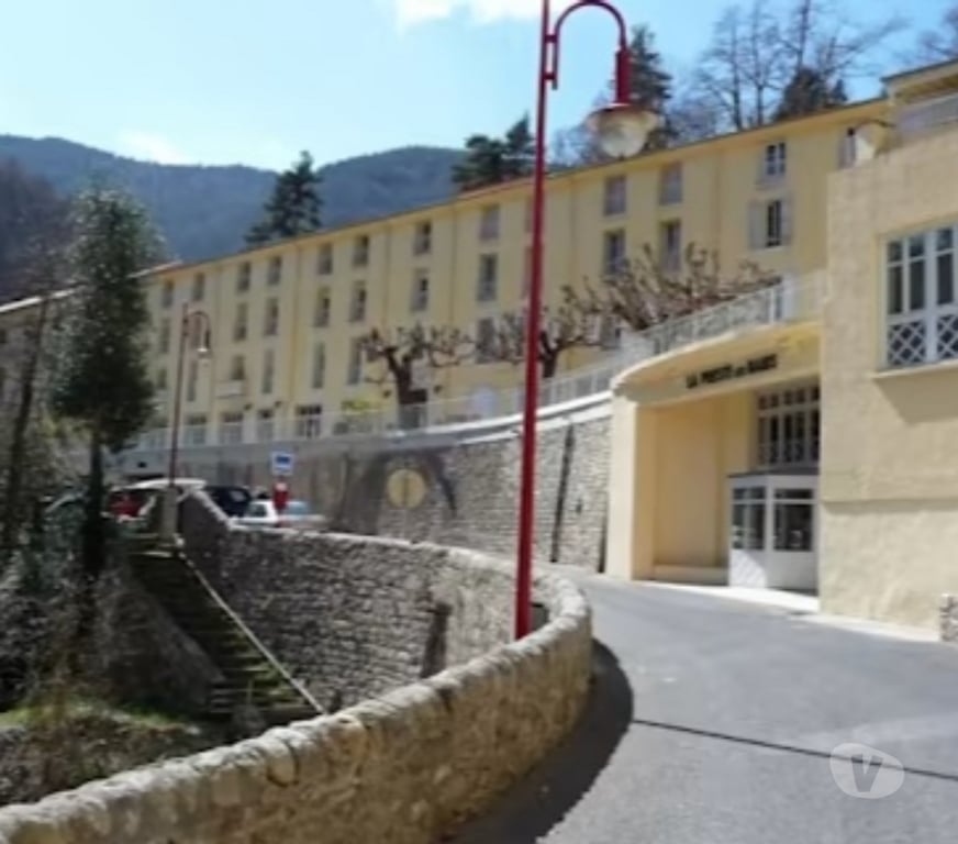 Appartements à vendre Pyrénées-Orientales Prats de Mollo la Preste - Photos Vivastreet Studio meublé en montagne vue splendide plein sud