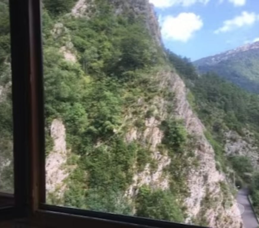 Appartements à vendre Pyrénées-Orientales Prats de Mollo la Preste - Photos Vivastreet Studio meublé en montagne vue splendide plein sud