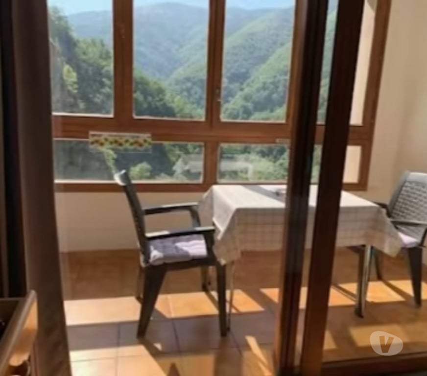 Appartements à vendre Pyrénées-Orientales Prats de Mollo la Preste - Photos Vivastreet Studio meublé en montagne vue splendide plein sud