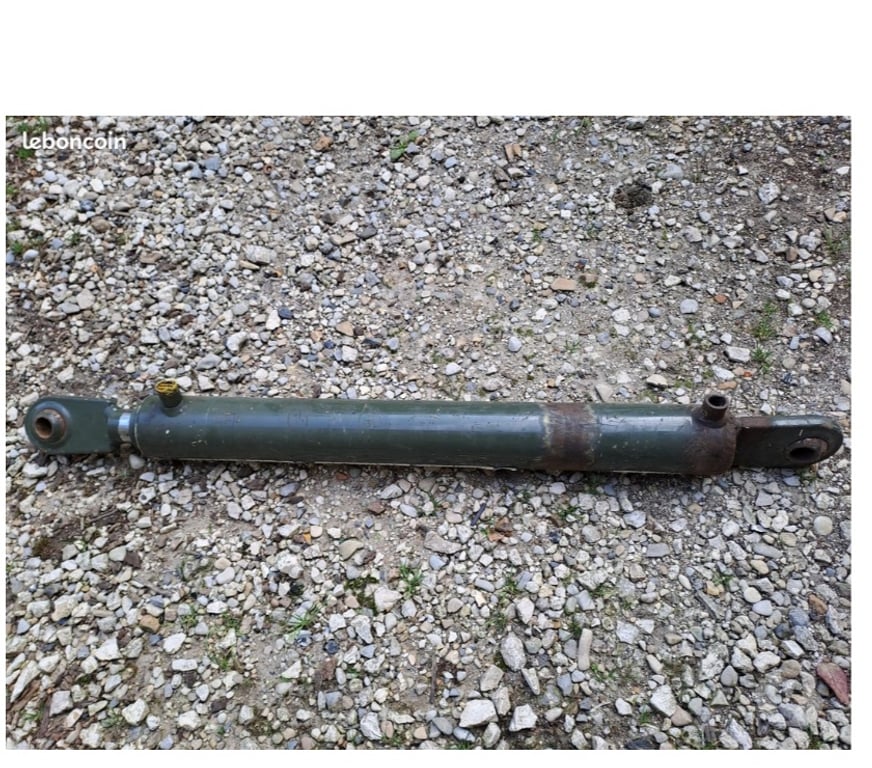  Seine-et-Marne Montceaux les Provins - 77151 - Photos Vivastreet vérin hydraulique