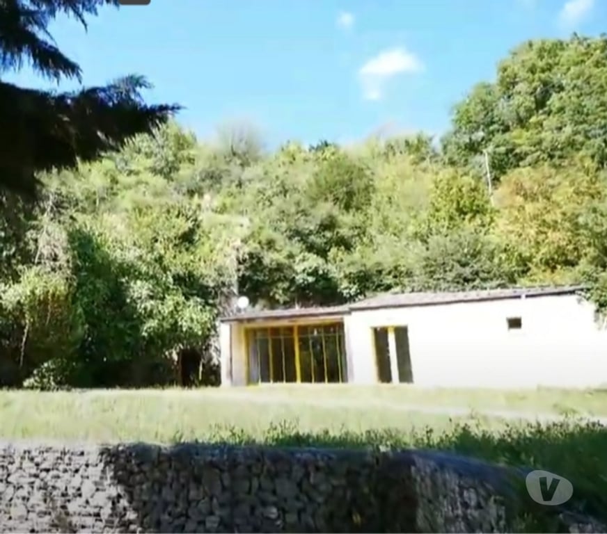 Vente Maison Indre-et-Loire Fondettes - 37230 - Photos Vivastreet Maison + 2 dépendances en semi troglodytes à Fondettes