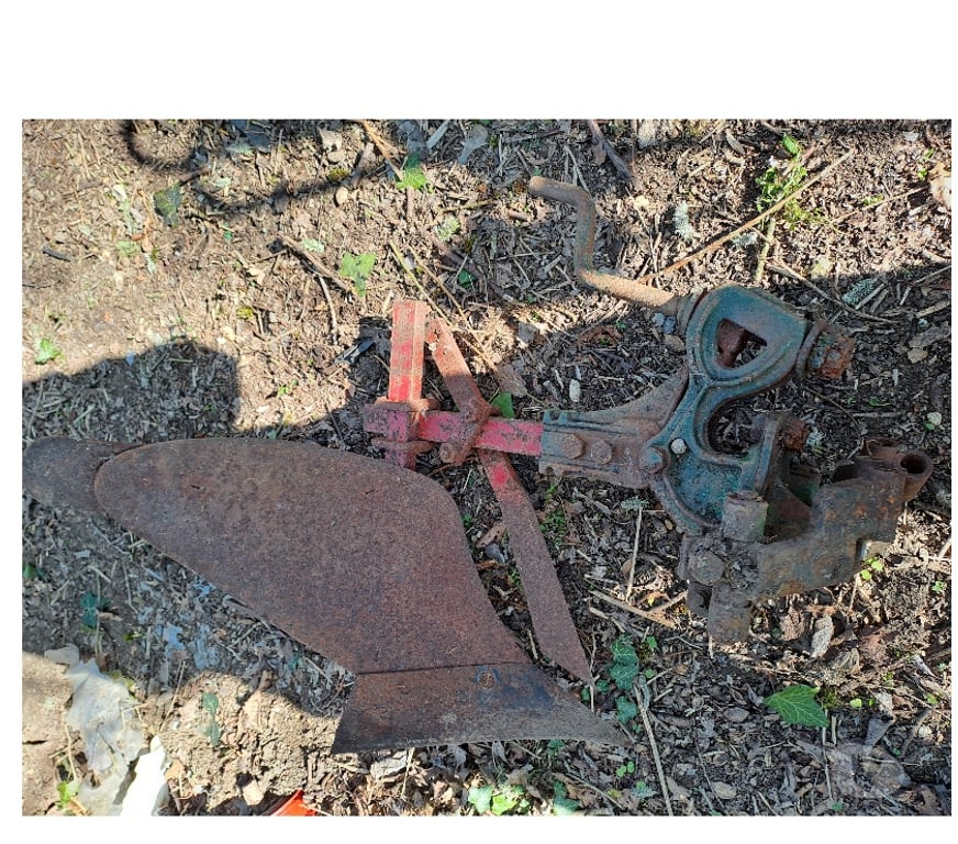  Seine-et-Marne Montceaux les Provins - 77151 - Photos Vivastreet charrue motoculteur