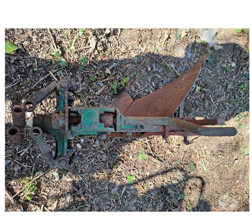  Seine-et-Marne Montceaux les Provins - 77151 - Photos Vivastreet charrue motoculteur