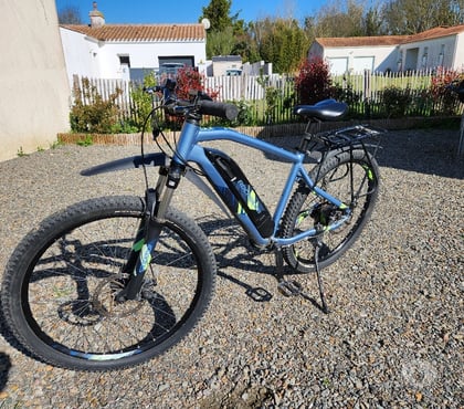 Autre Véhicules Occasion Angles Vendée - Photos Vivastreet VTT assistance électrique Rockrider