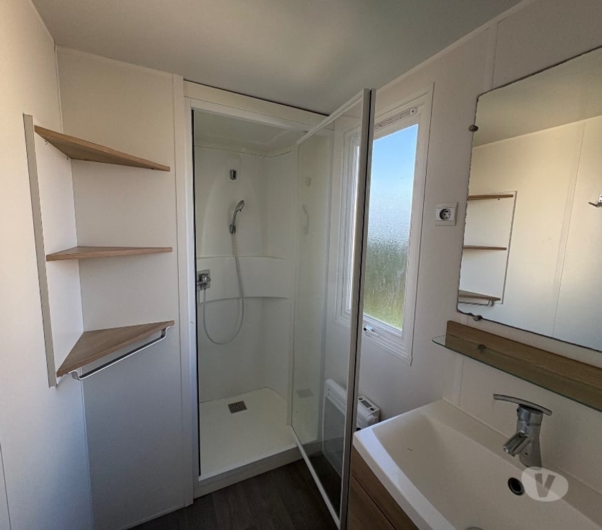 Mobil home Charente-Maritime Les Mathes - 17570 - Photos Vivastreet Premier Prix 2 chambres
