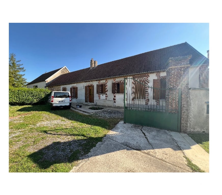 Vente Maison Marne Reuves - 51120 - Photos Vivastreet Corps de ferme 290 m² sur parc clos de 4 600 m²