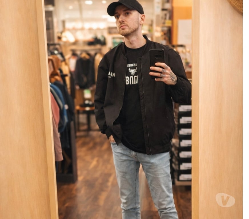 Massages Bouches-du-Rhône Aubagne - 13400 - Photos Vivastreet Massage tantrique a domicile