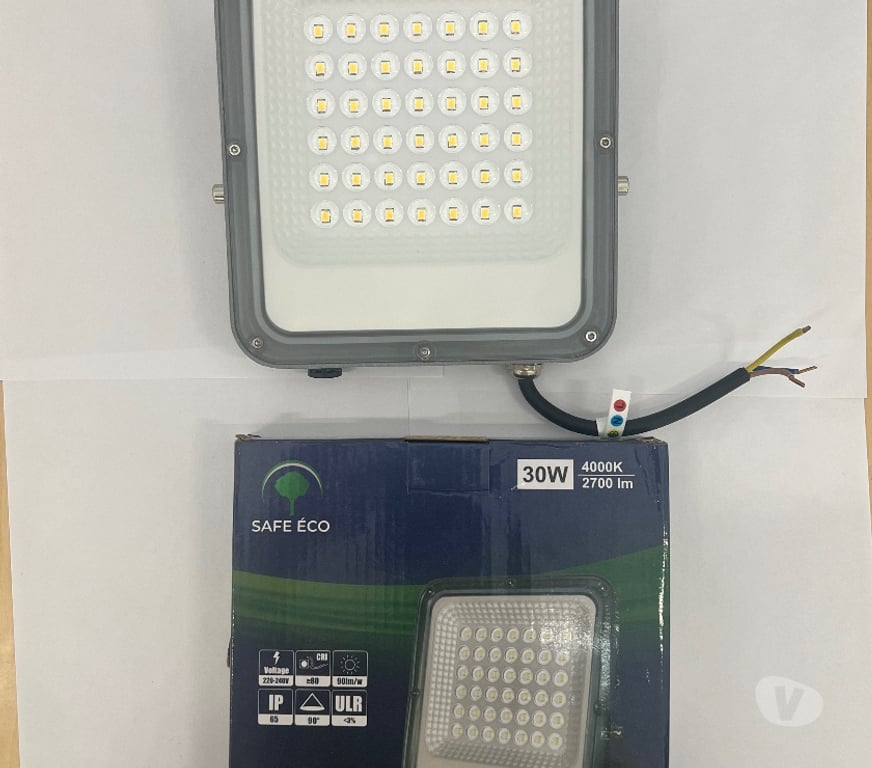  Seine-Saint-Denis Neuilly Plaisance - 93360 - Photos Vivastreet PROJECTEUR LED ET AERATEUR POMMEAU