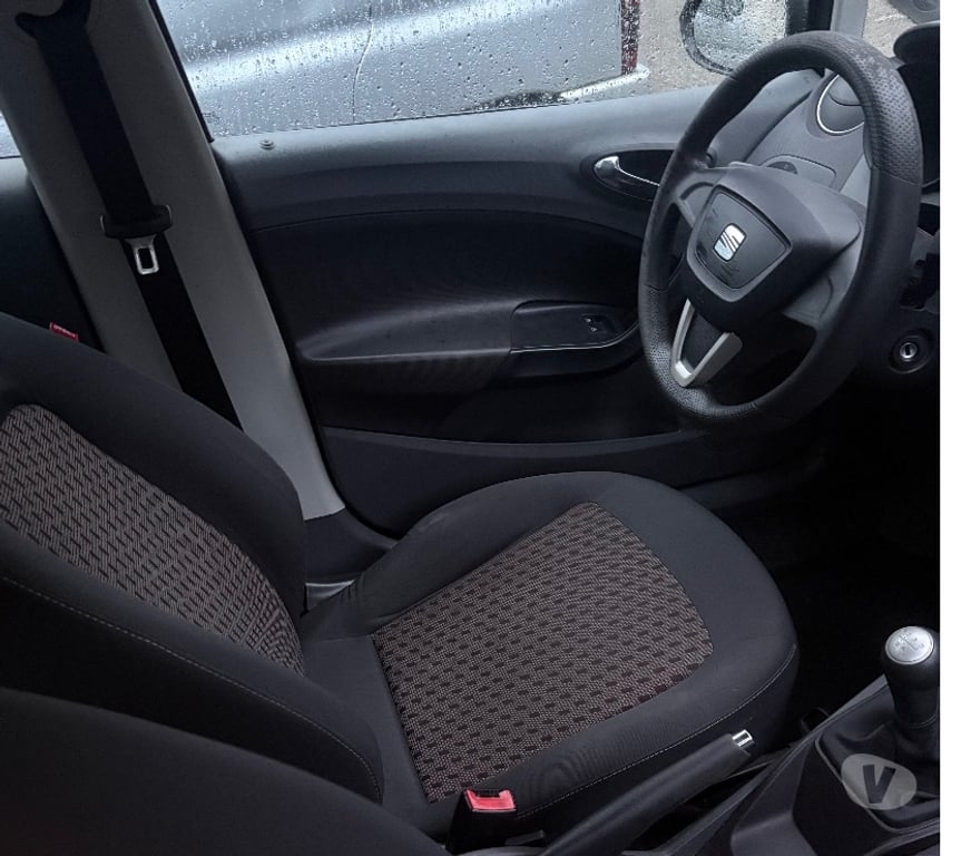 Voiture d'occasion Bouches-du-Rhône Istres - 13800 - Photos Vivastreet Seat Ibiza 1.2 garantie 12mois