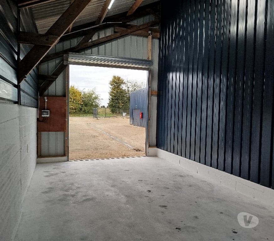 Parkings - Garages Finistère Plougar - 29440 - Photos Vivastreet Location local garage stockage entrepot