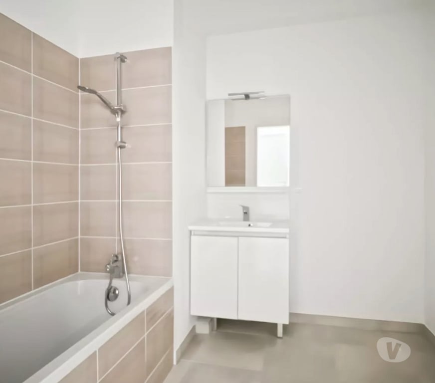 Appartements à vendre Var Frejus - 83600 - Photos Vivastreet Paisible appartement neuf